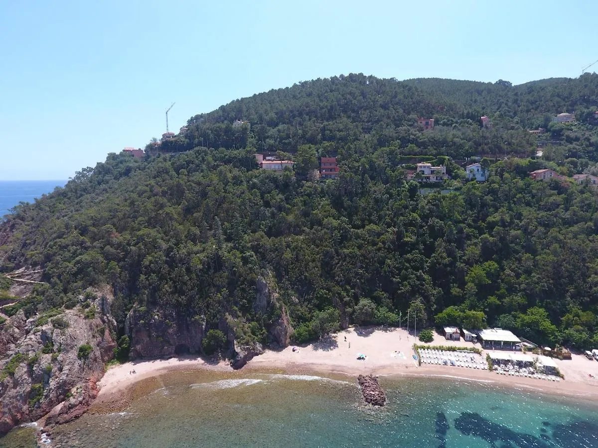 The Beach House, Theoule Sur Mer, Cote Dazur, France テウル・シュル・メール